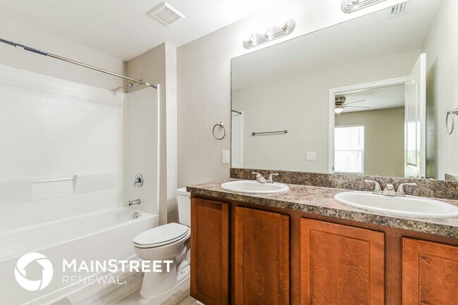 Building Photo - 611 NW 27th St