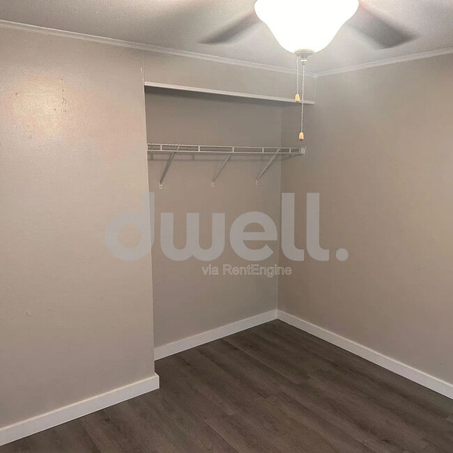 Building Photo - 808 Forest Ridge Pl