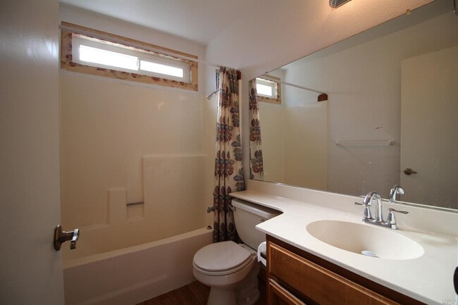 Building Photo - 132 Bryce Way