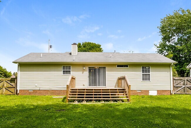 Building Photo - 318 Huntington Dr