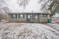 Building Photo - 2932 Cameron Ave