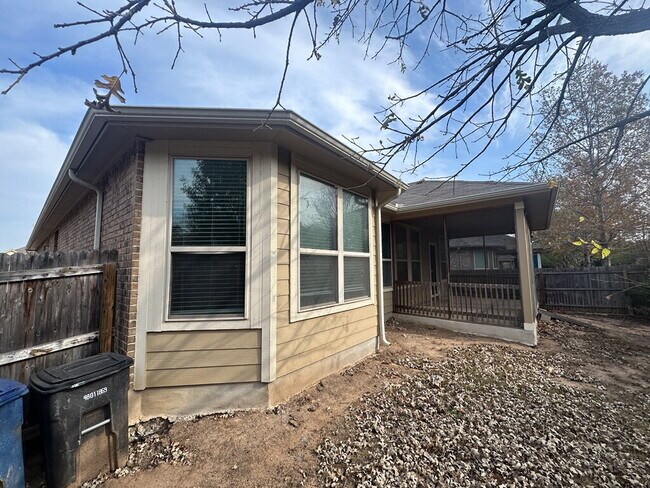 Building Photo - 1722 Cedric Ln