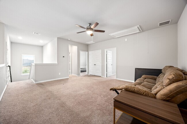 Building Photo - 17535 White Baneberry Dr