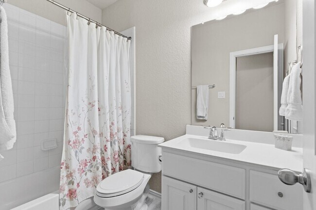 Building Photo - 17014 Wellinghoff Ct