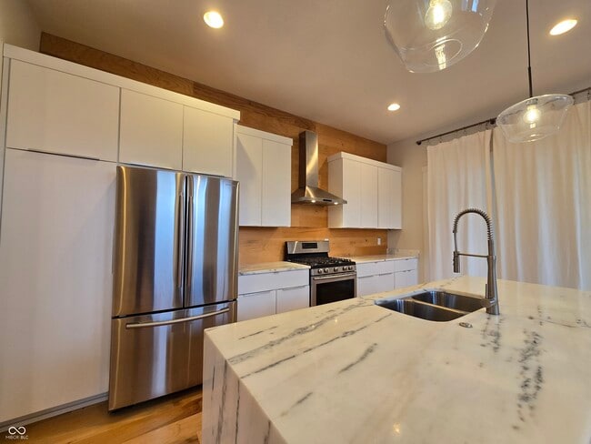 Building Photo - 1226 Cottage Ave