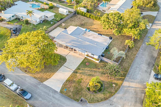 Building Photo - 8501 SW 142nd St