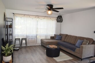 Building Photo - Haleakala Gardens Furnished ground floor 3...