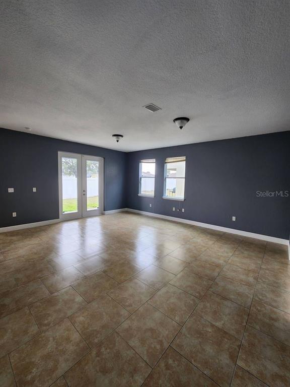 Building Photo - 328 Dundee Dr