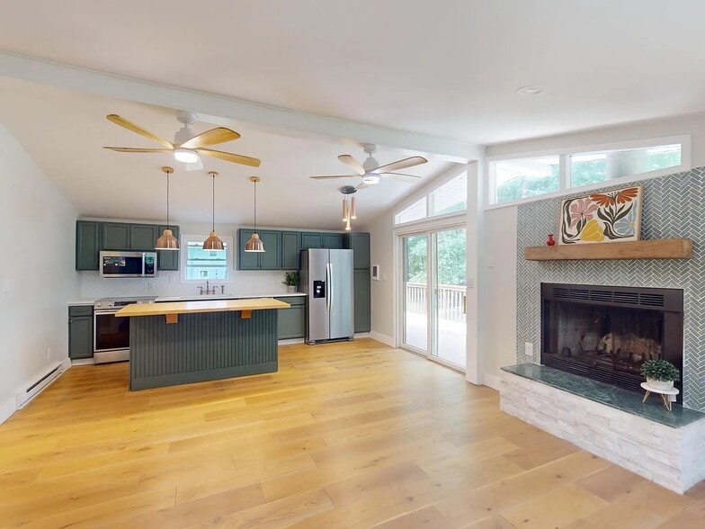 Primary Photo - 107 Hickory Rd