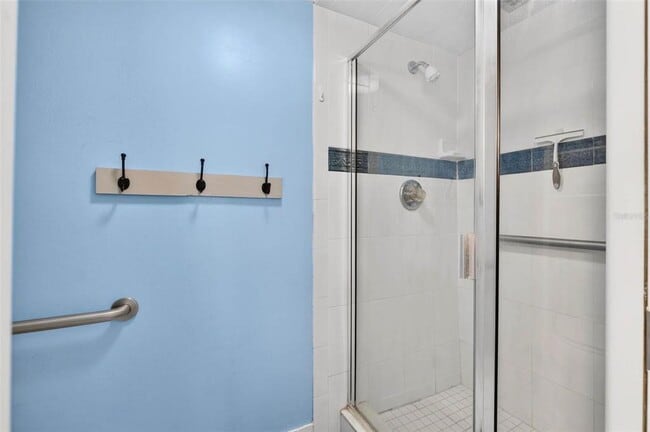 Building Photo - 2616 Cove Cay Dr