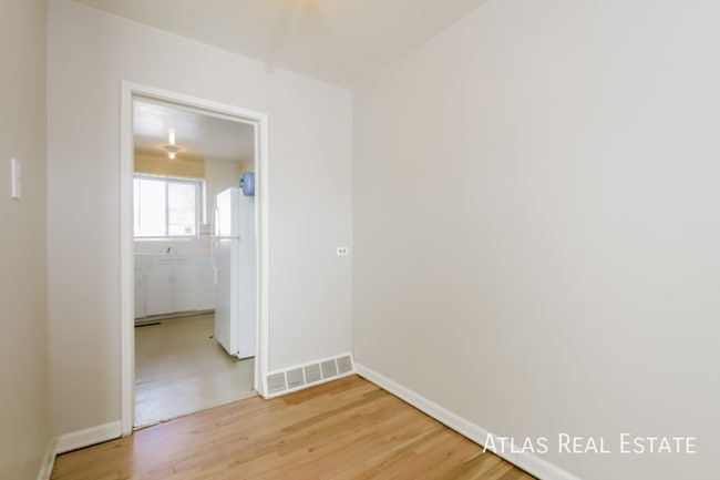 Building Photo - 7121 E 60th Way