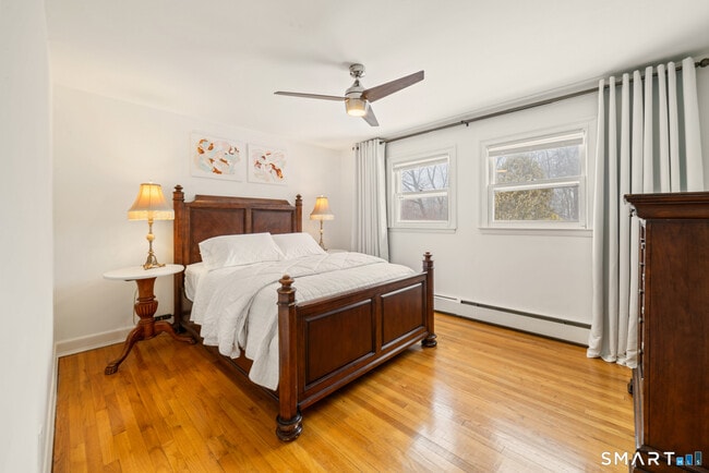 Building Photo - 16 Cushing Dr