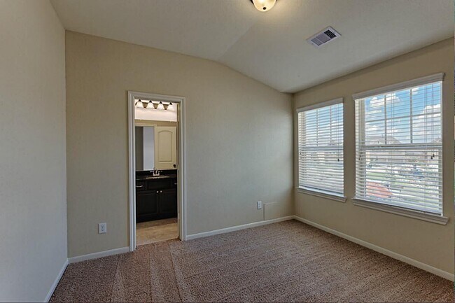 Building Photo - 12238 La Strada St