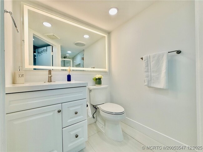 Building Photo - 8800 S Ocean Dr