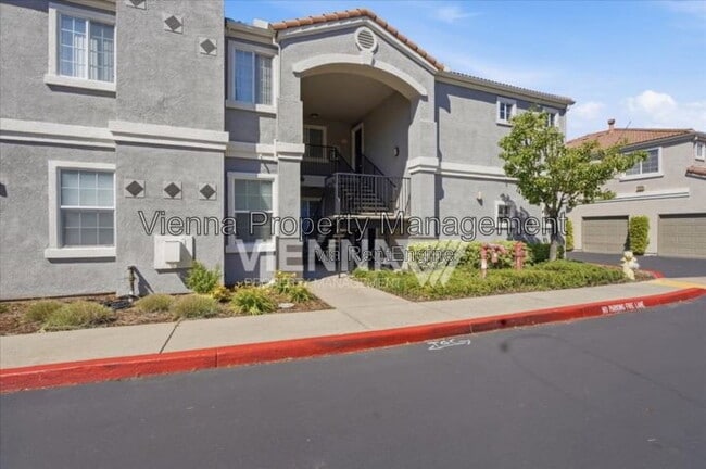 Building Photo - 885 Halidon Way
