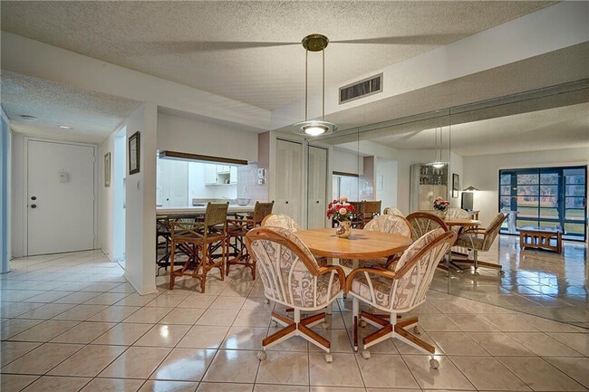 Building Photo - 15469 Lakes of Delray Blvd