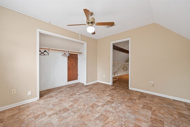 Building Photo - 30207 E Geneva Dr