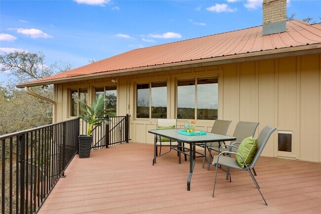 Building Photo - 18205 Ridge Rd