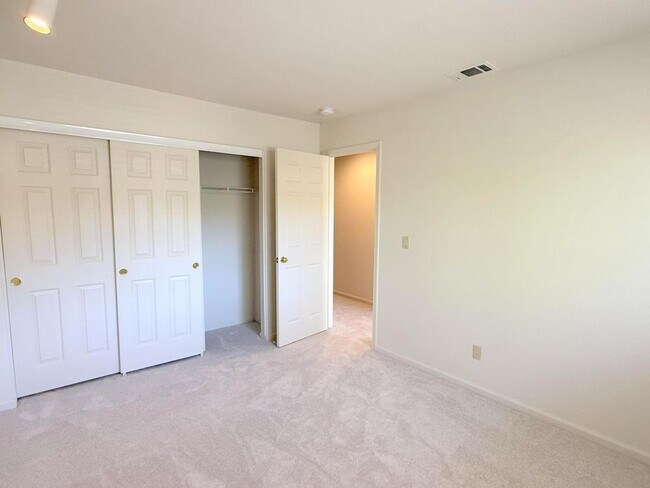Building Photo - Terrific Danville Location Near Schools ! ...