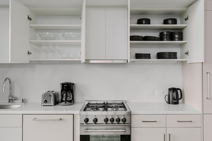 Building Photo - 1288 Howard St