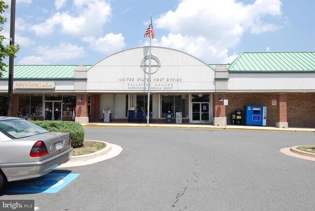 Building Photo - 1302 Belle View Blvd