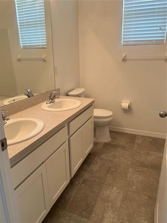 Building Photo - 32995 Windelstraw Dr