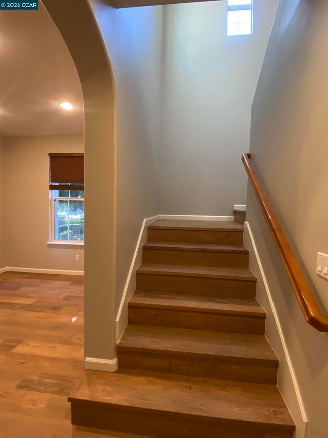 Building Photo - 2409 Maidenhair Way