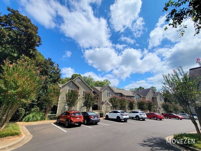 Building Photo - 313 Glen Echo Ln