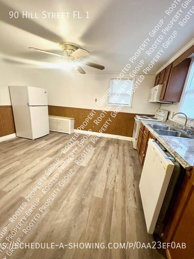 Building Photo - Troy 2 Bedroom Near Prospect Park-- Heat &...