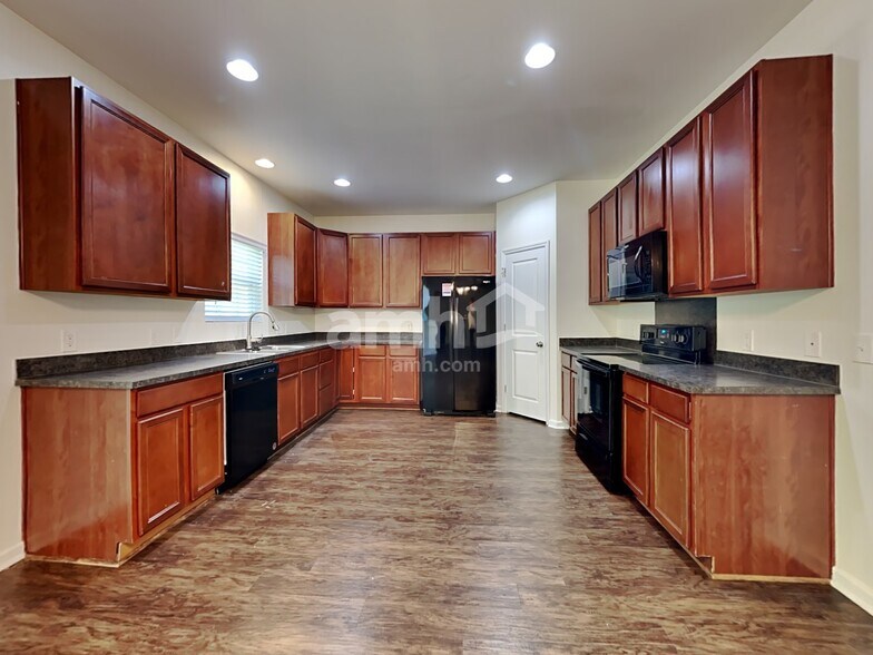Building Photo - 3005 Peacher Ct