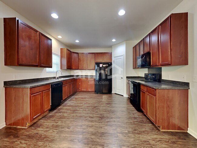 Building Photo - 3005 Peacher Ct