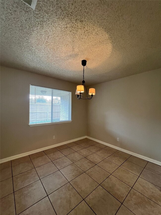 Building Photo - 2111 Wheathall Camp Ln