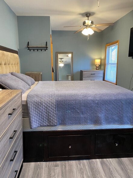 Building Photo - 204 South St