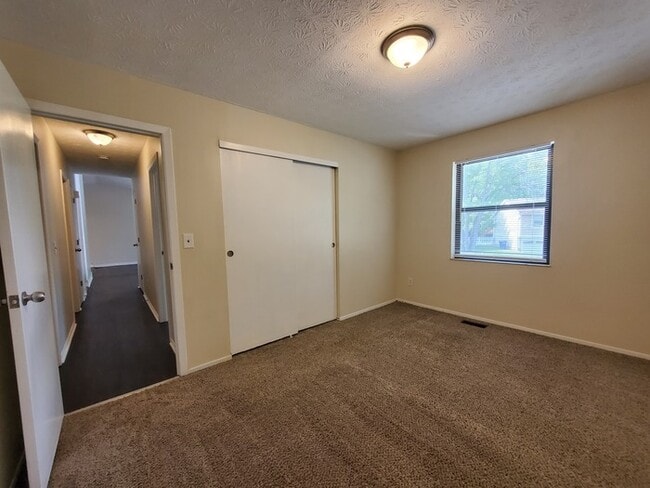 Building Photo - 3157 Millbury Ave