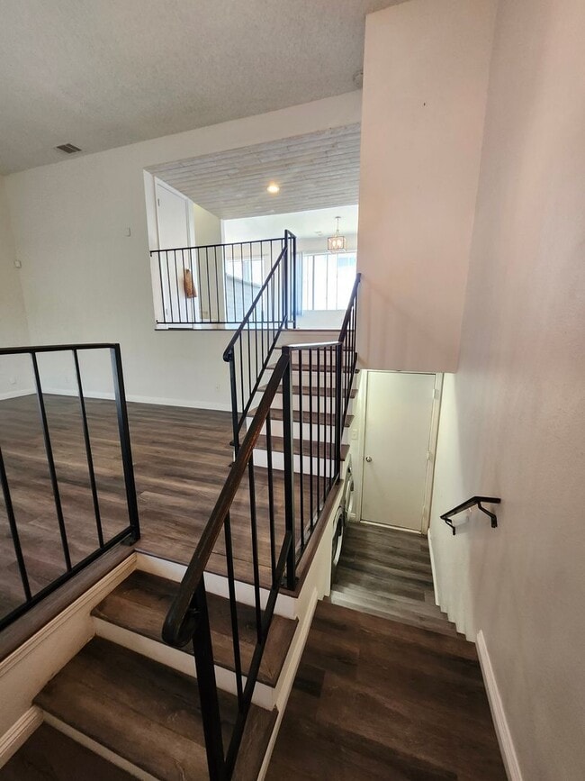 Building Photo - 3-Story Condo in West Covina