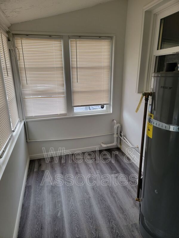 Building Photo - 1415 23rd St