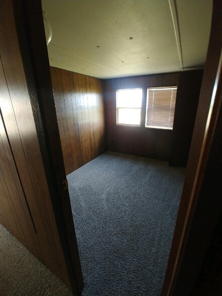 Building Photo - 7174 N Montana Ave