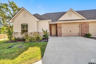 Building Photo - 5905 Eagles Nest Blvd