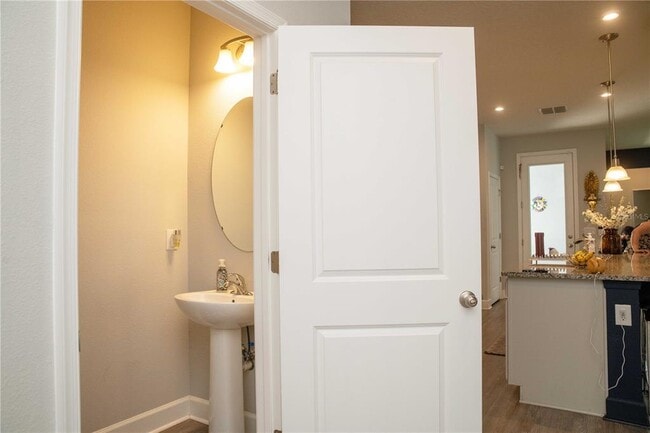Building Photo - 5963 Glory Bower Dr