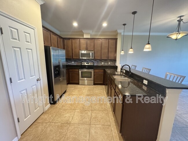 Building Photo - 2215 Parrot Fish Dr