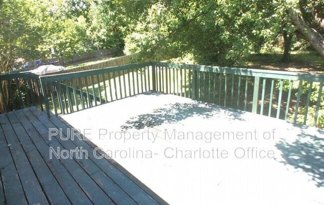 Building Photo - 8115 Bald Ridge Dr