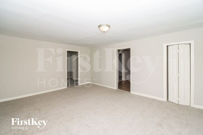 Building Photo - 3966 Oglesby Rd