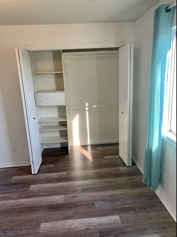 Building Photo - 205 5th St