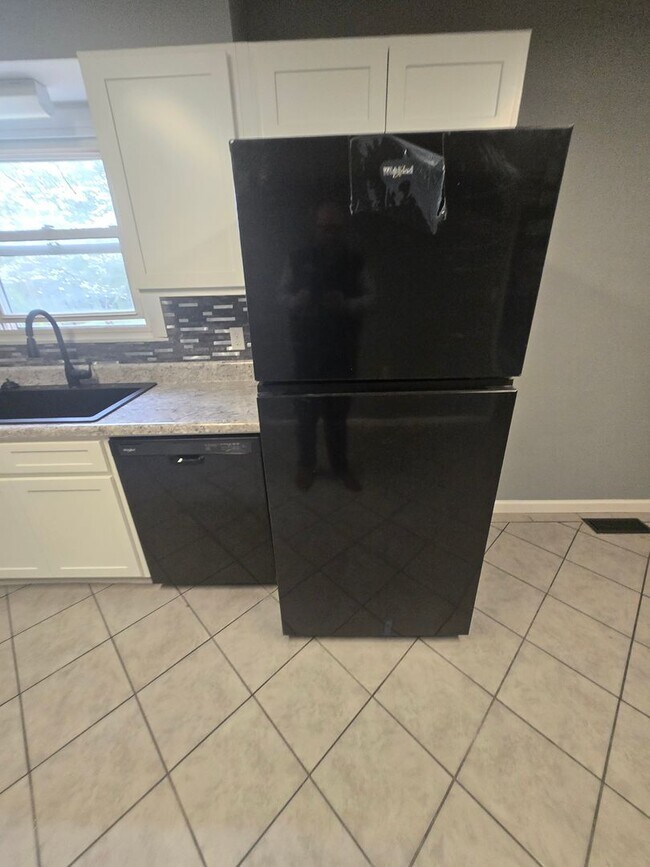 Building Photo - Newly Remodeled 3 Bedroom Home in Mosheim, TN – Move-In Ready!