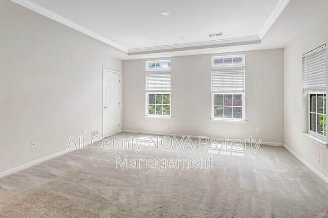 Building Photo - 15072 Leicestershire St