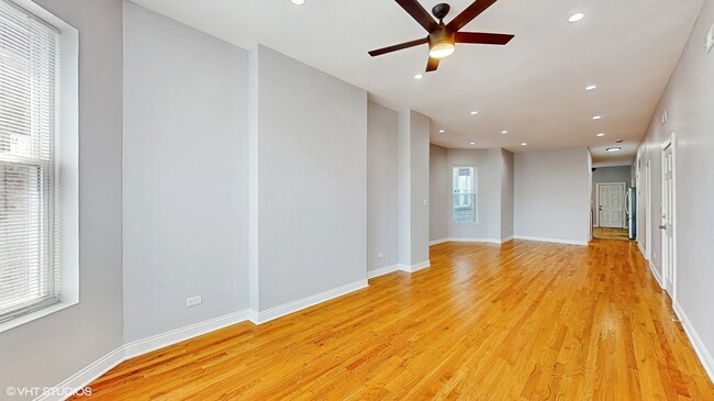 Building Photo - 1422 S Avers Ave