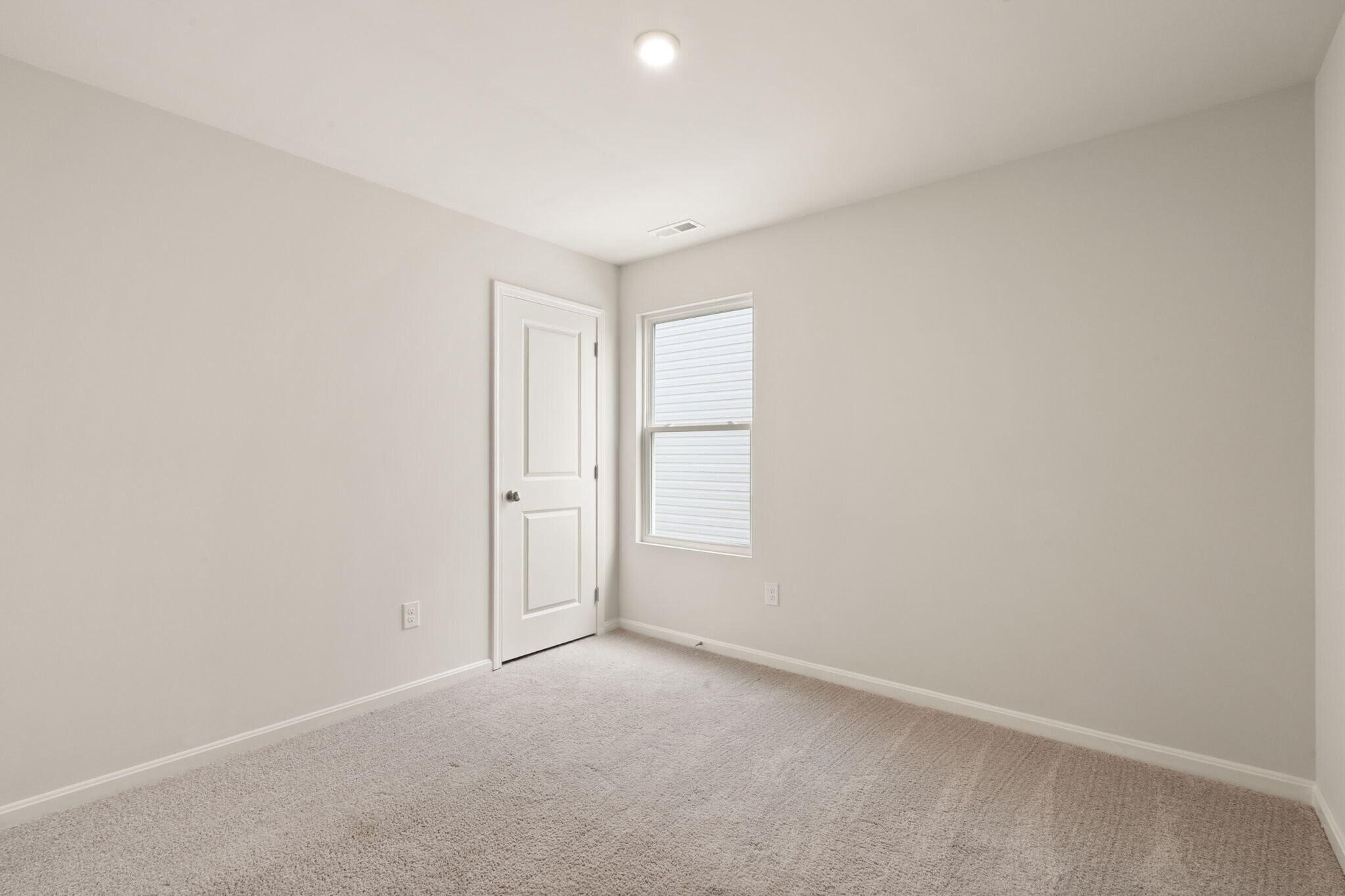 Building Photo - 336 Jackson Way