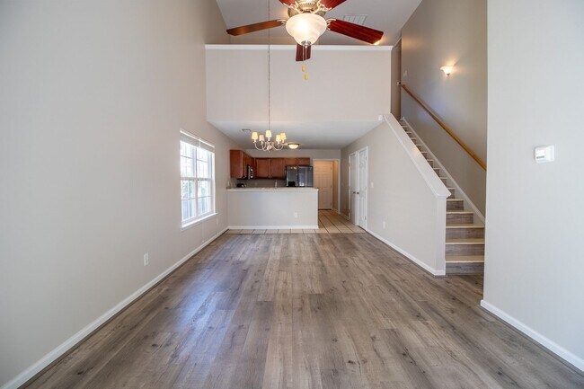 Building Photo - Welcome to this beautifully maintained 3-b...