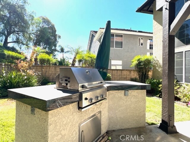 Building Photo - 2352 Eaglewood Dr