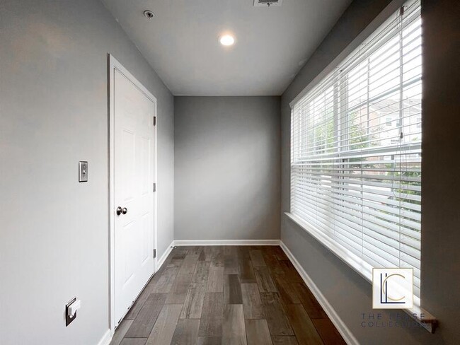 Building Photo - 9616 Wesbourne Dr